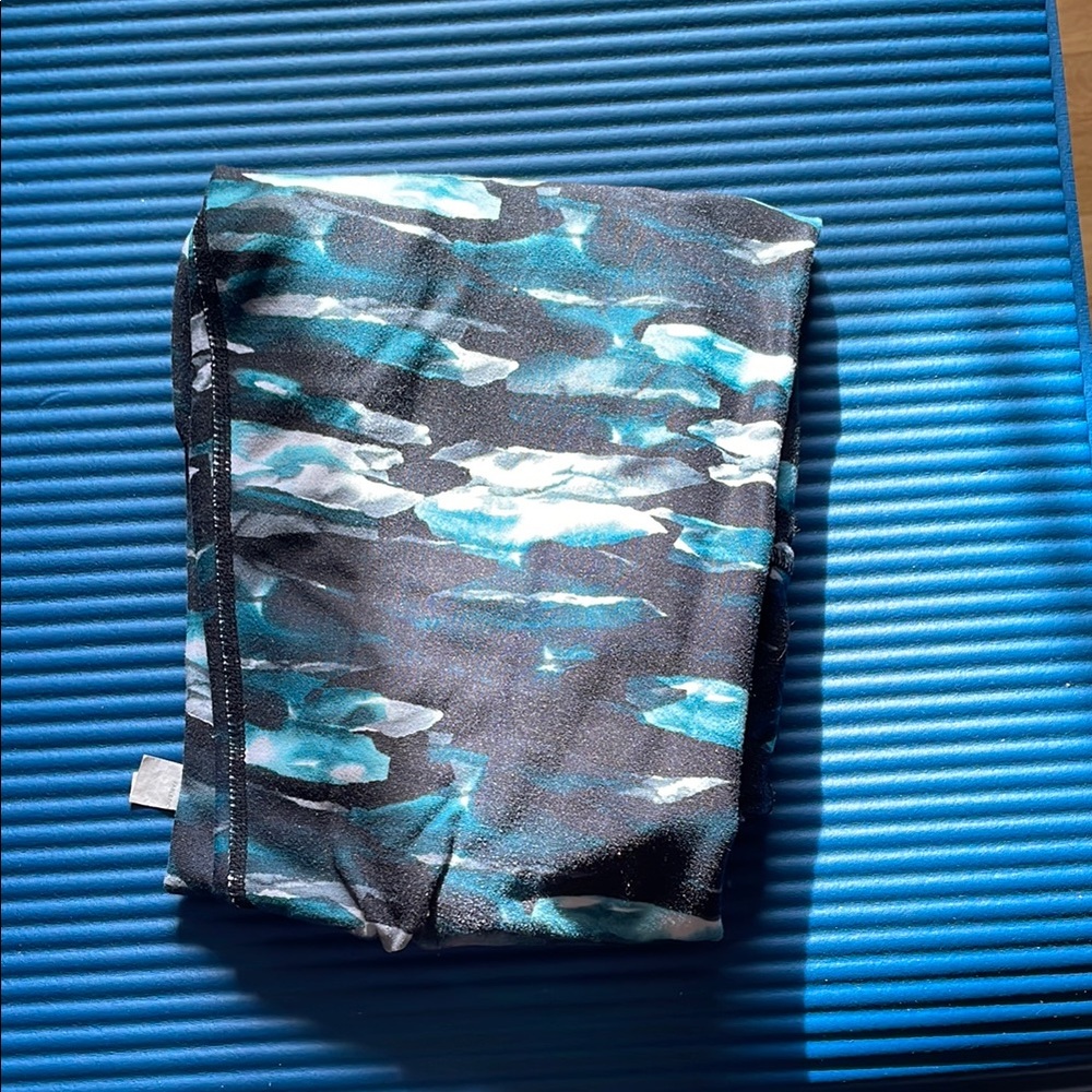 Blue and Black Patterned Leggings